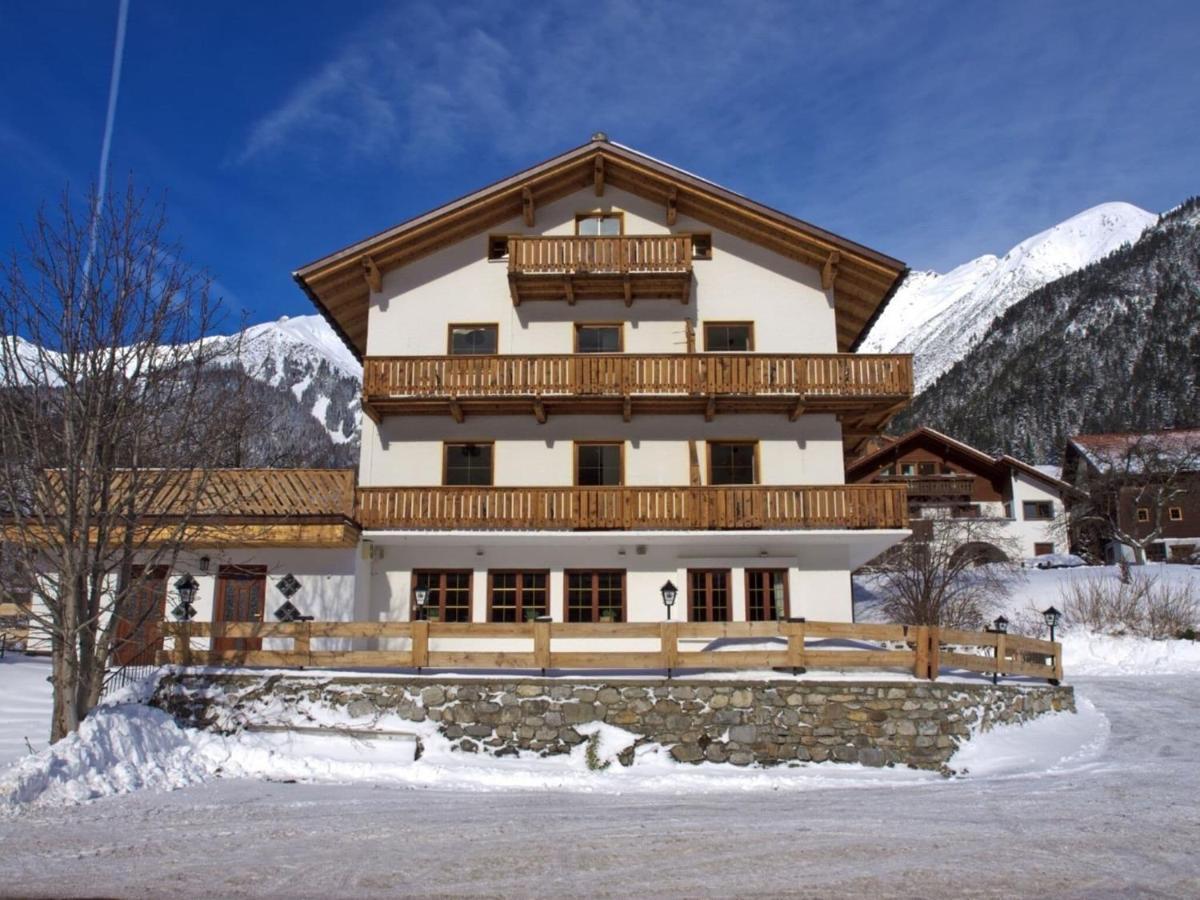 Holiday Home Near St Anton Am Arlberg With Sauna Ngoại thất bức ảnh